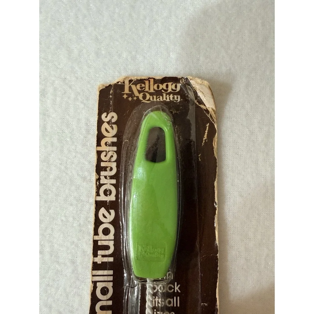 VINTAGE KELLOGG BRUSH CO 2 PC‎ PERCOLATOR & SM TUBE BRUSHES Green